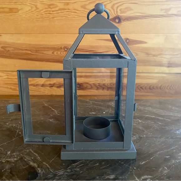 Beautiful Candle Holder - Picture 9 of 9